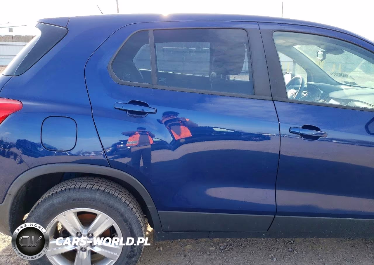 2017 Chevrolet Trax Ls VIN:3GNCJNSB4HL195239 - 11