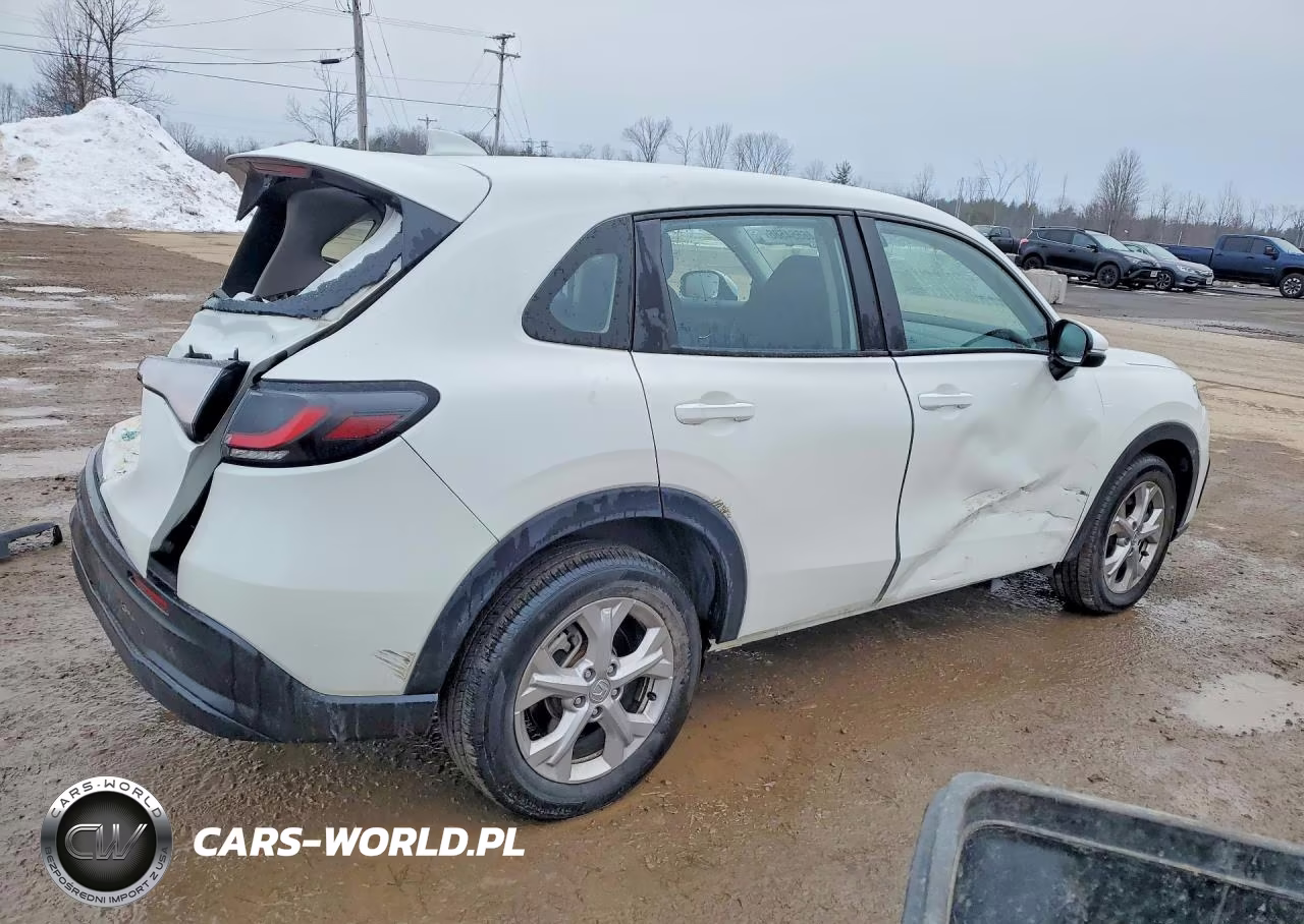 2025 Honda Hr-V Lx VIN:3CZRZ2H33SM709670 - 3