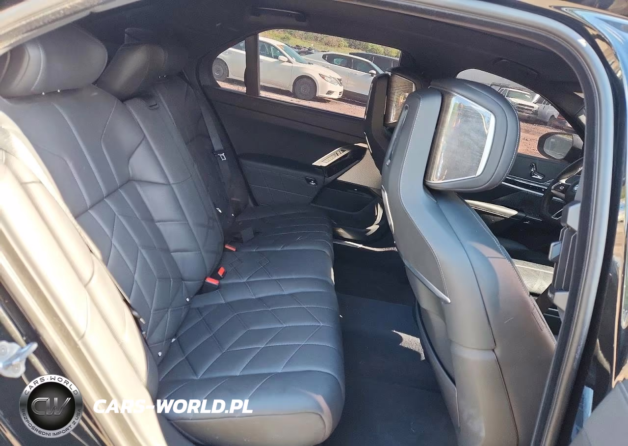 2025 BMW I7 Edrive50 VIN:WBY43EJ09SCU29917 - 10