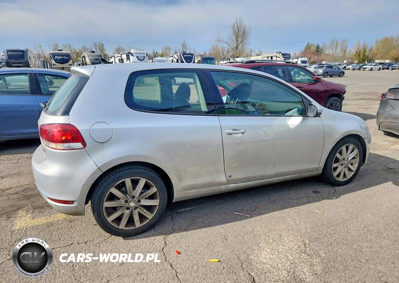 2011 Volkswagen Golf VIN:WVWBM7AJ2BW069950 - 3