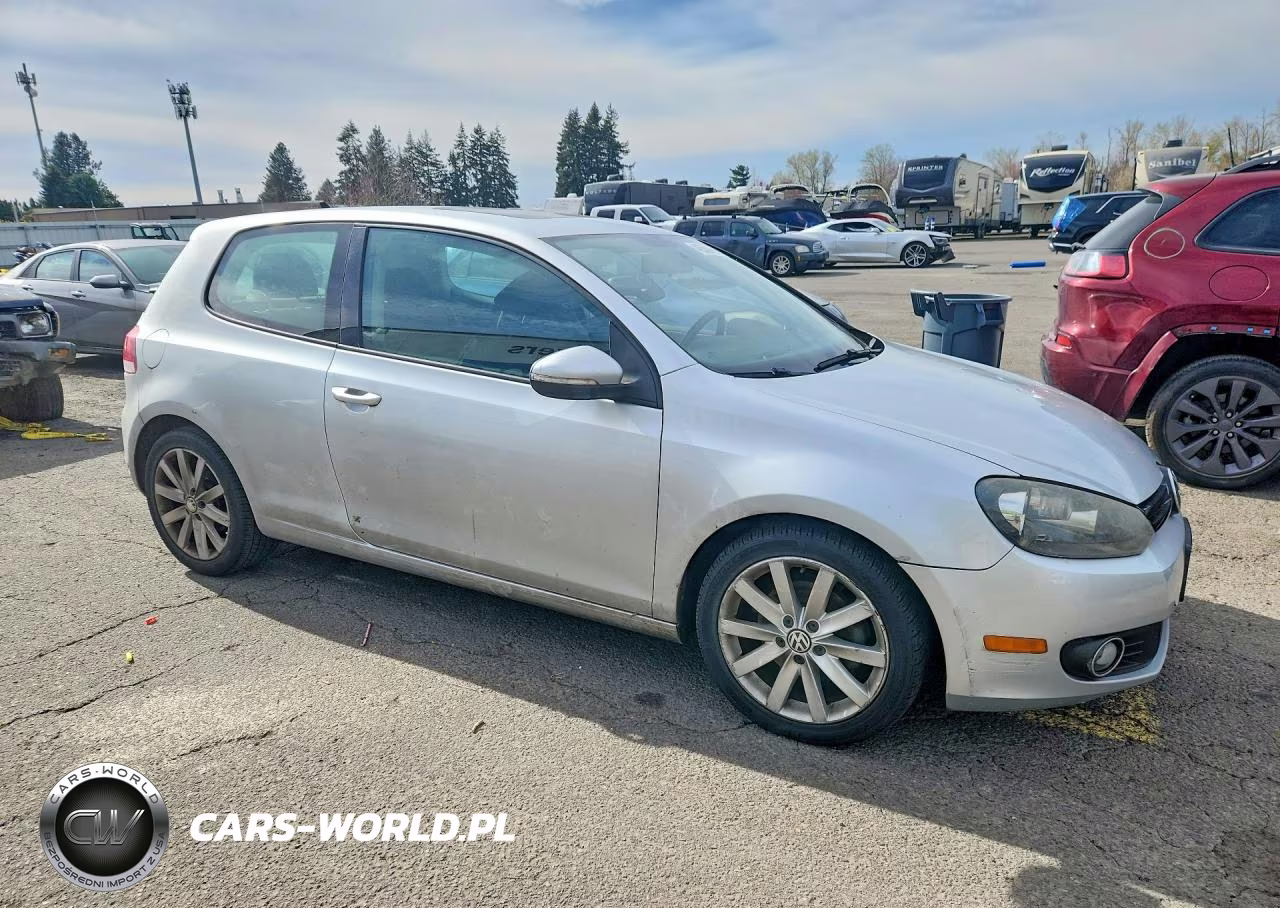 2011 Volkswagen Golf VIN:WVWBM7AJ2BW069950 - 4