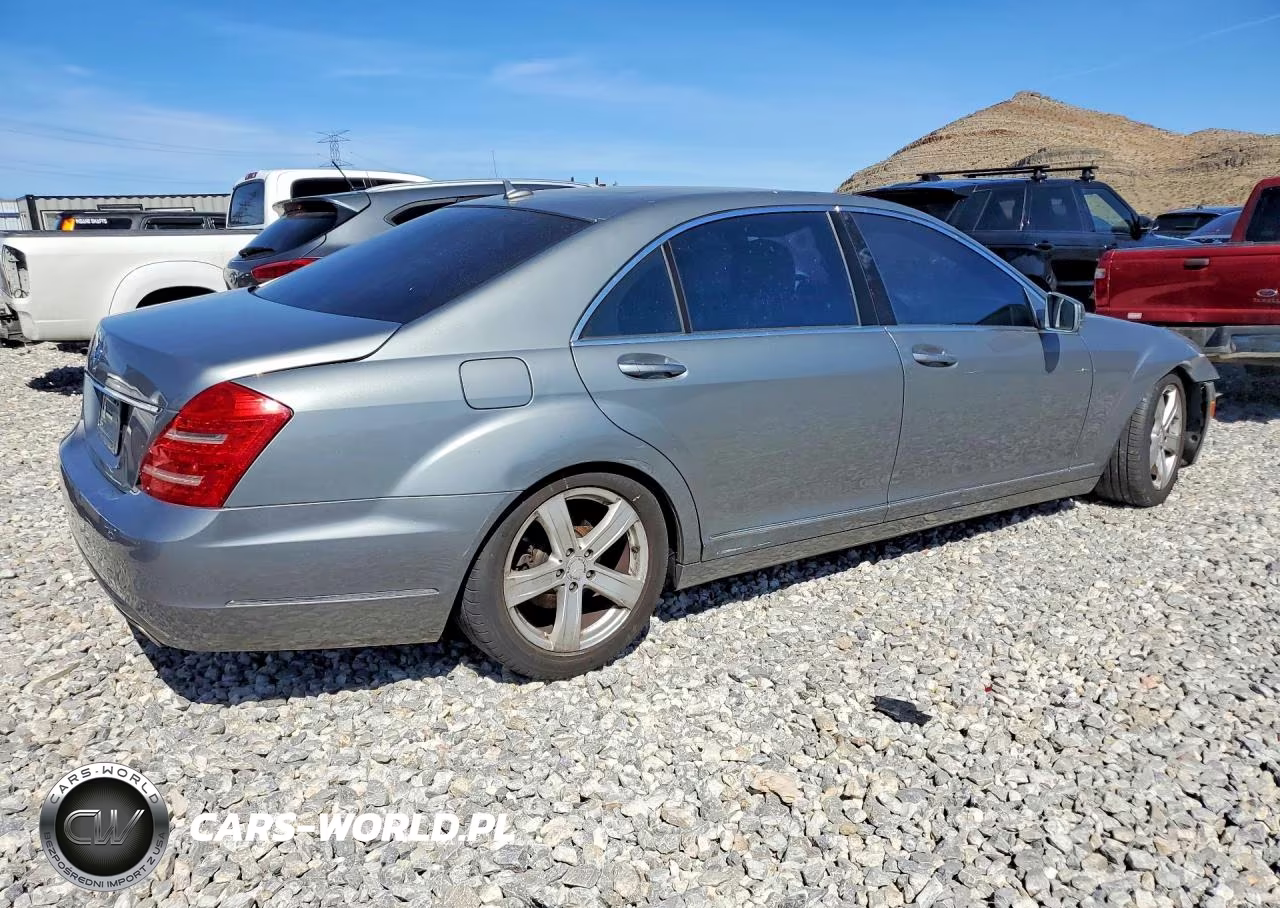 2010 Mercedes-Benz S 550 VIN:WDDNG7BB4AA295632 - 3