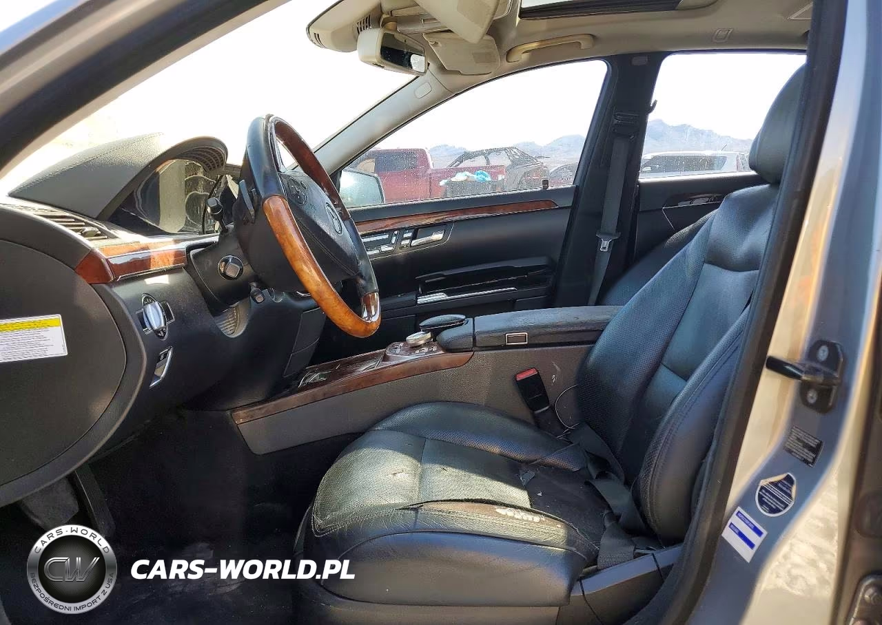 2010 Mercedes-Benz S 550 VIN:WDDNG7BB4AA295632 - 7