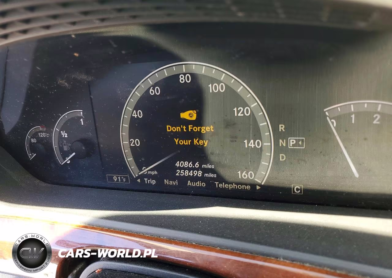 2010 Mercedes-Benz S 550 VIN:WDDNG7BB4AA295632 - 9
