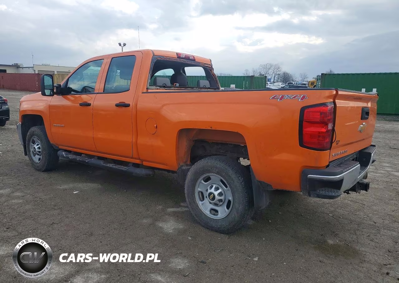 2015 Chevrolet Silverado K2500 Heavy Duty VIN:1GC2KUE8XFZ119977 - 2