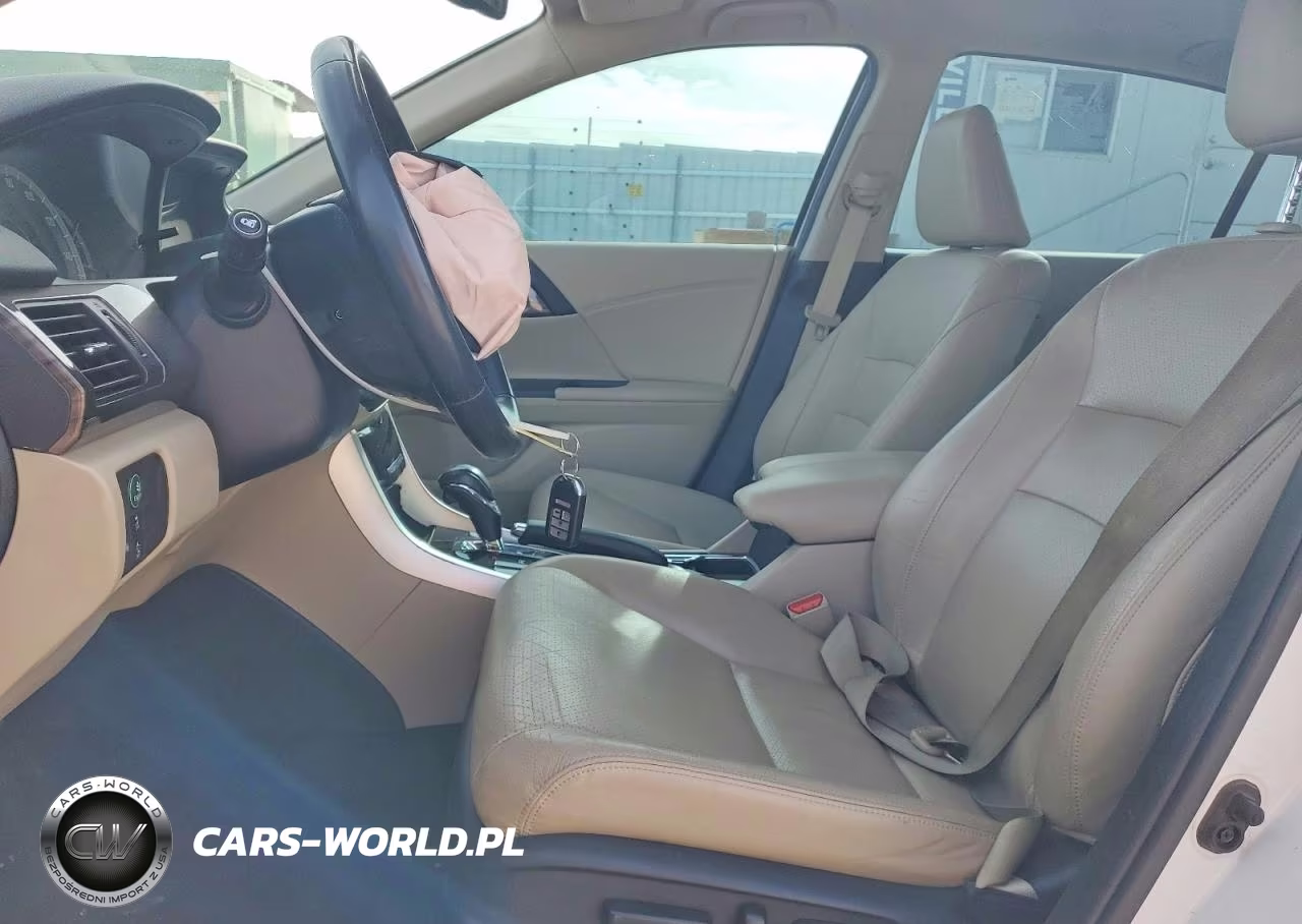 2016 Honda Accord Touring VIN:1HGCR3F95GA010281 - 7