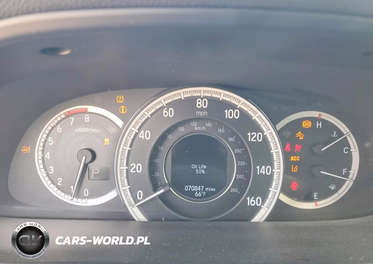 2016 Honda Accord Touring VIN:1HGCR3F95GA010281 - 9
