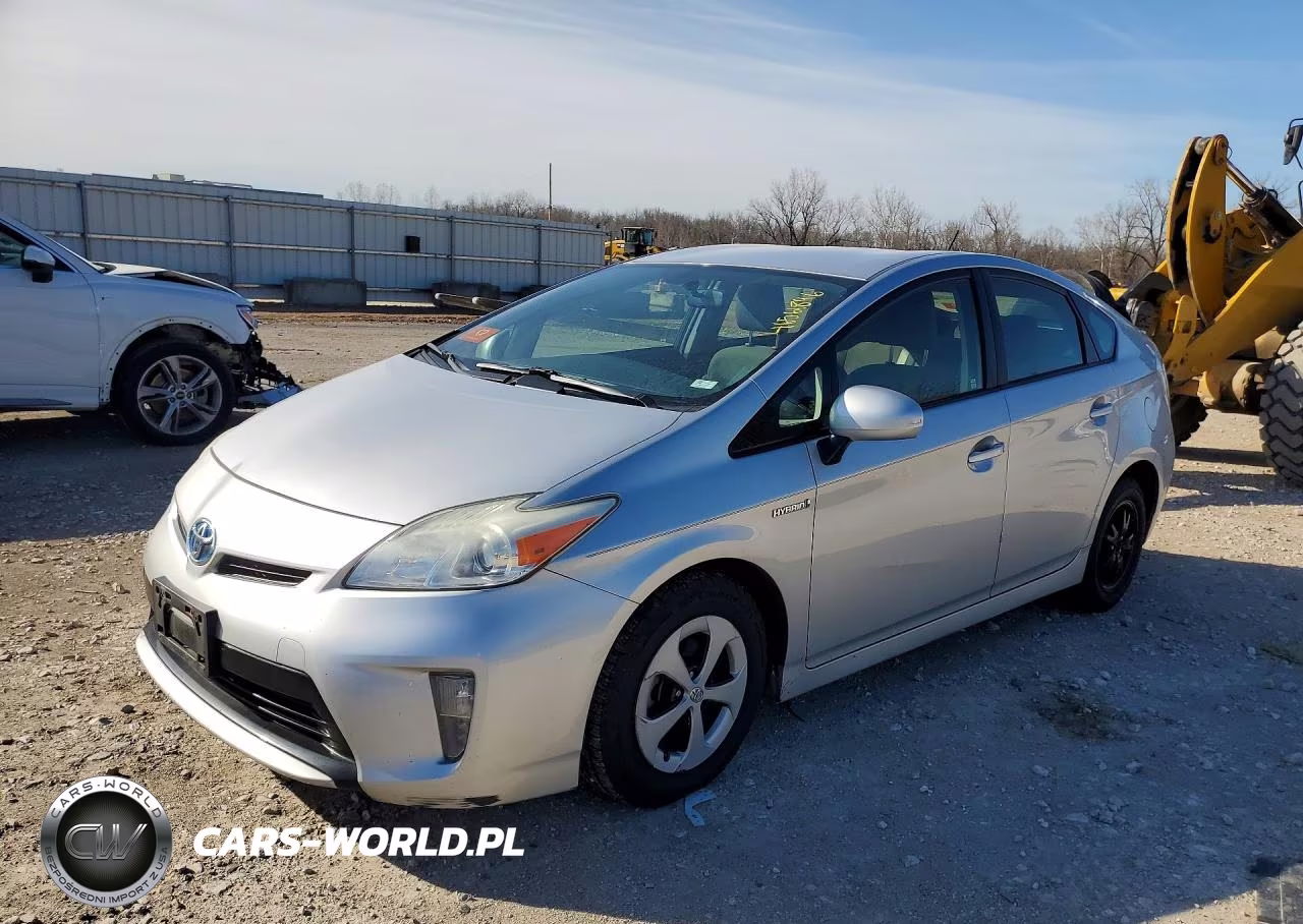 2013 Toyota Prius Two – zdjęcie 1 z 12