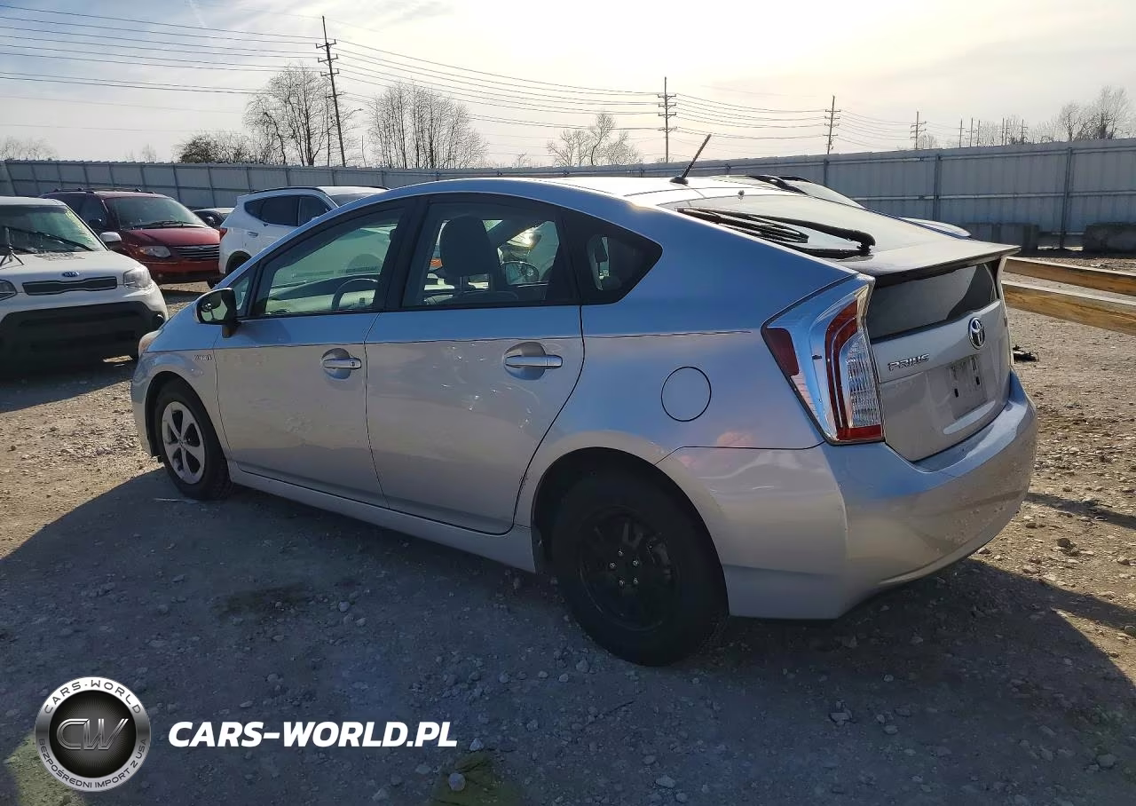 2013 Toyota Prius Two VIN:JTDKN3DU6D5567475 - 2