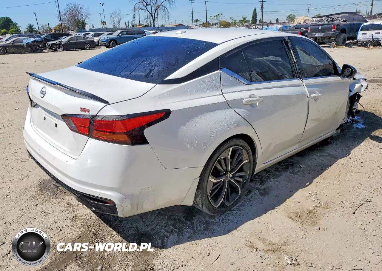 2025 Nissan Altima 2.5 Sr VIN:1N4BL4CV2SN335528 - 3