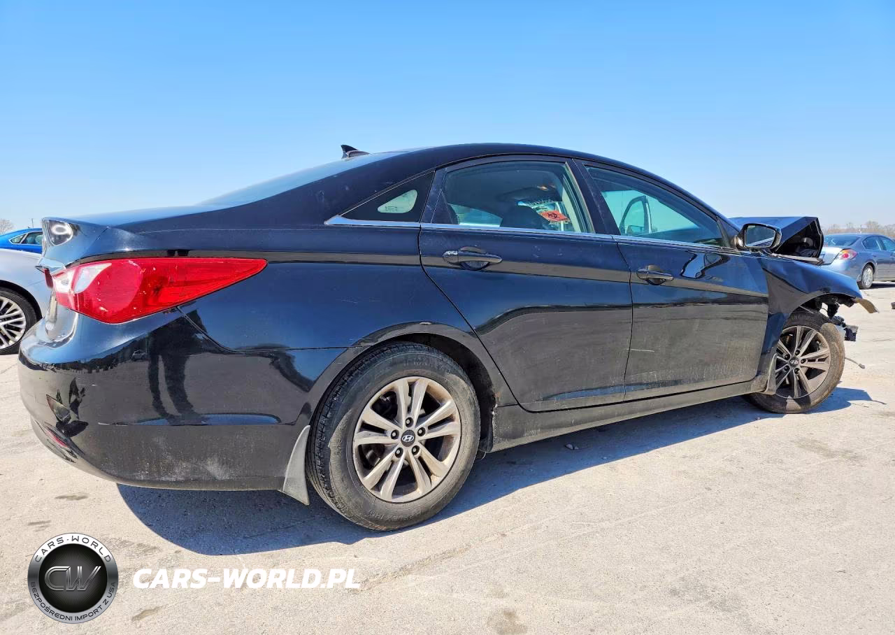2013 Hyundai Sonata VIN:5NPEB4AC1DH638928 - 3
