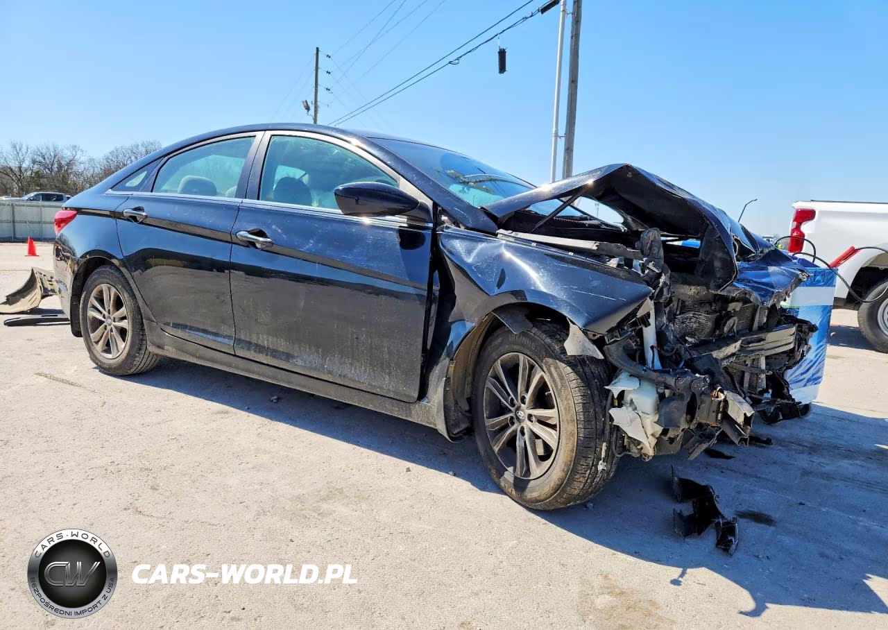 2013 Hyundai Sonata VIN:5NPEB4AC1DH638928 - 4