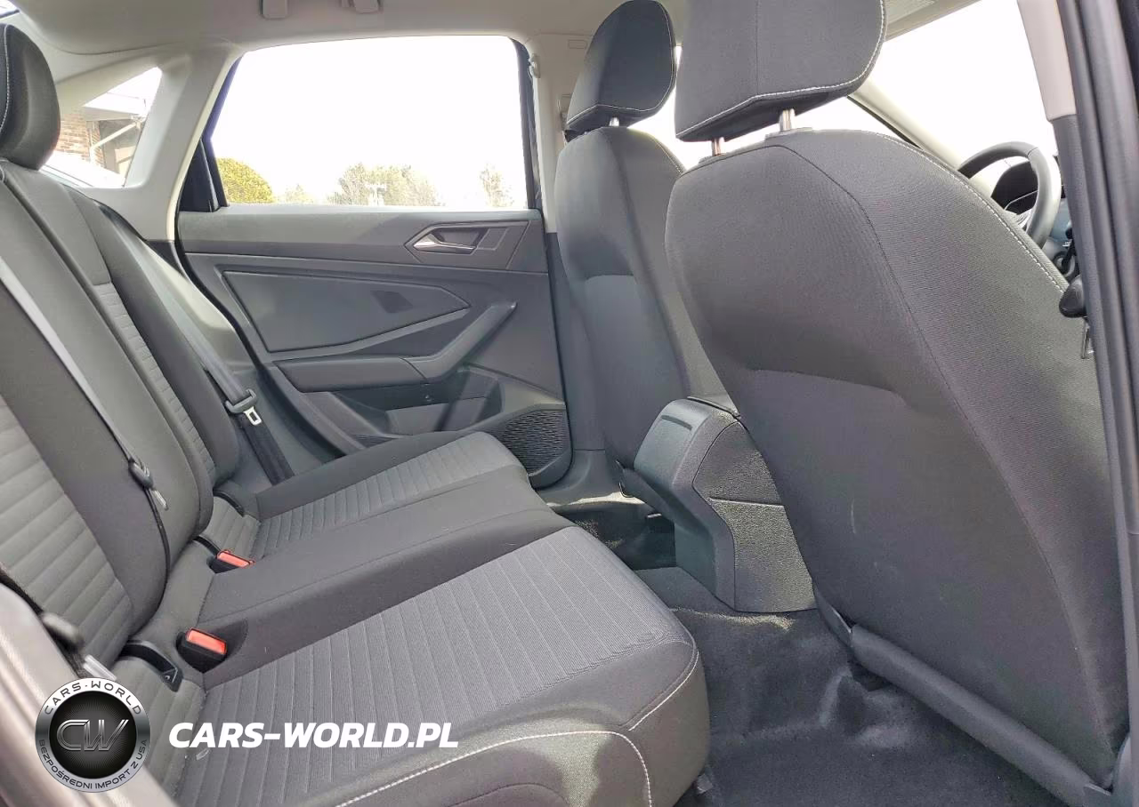2025 Volkswagen Jetta S VIN:3VW5X7BUXSM095545 - 10