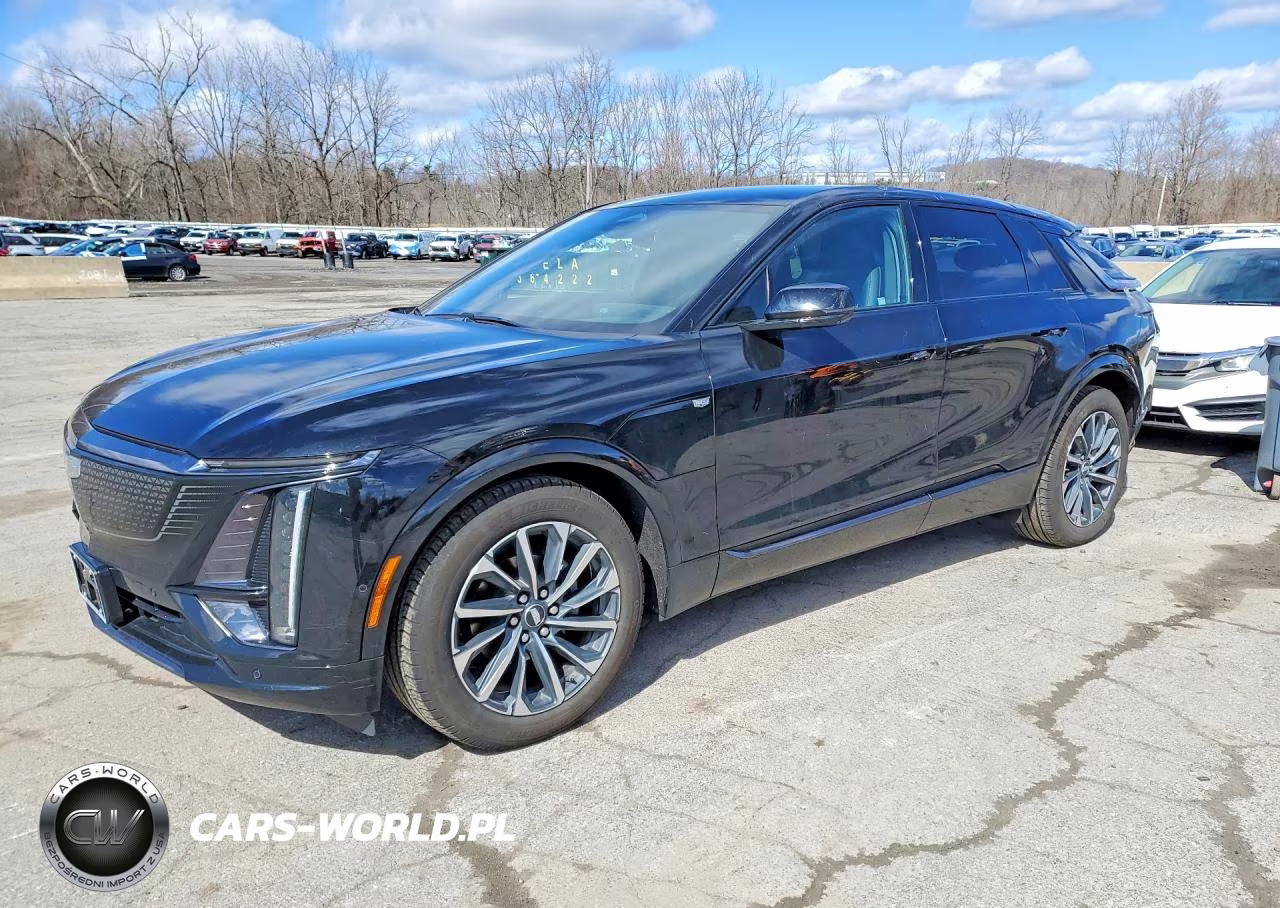 2025 Cadillac Lyriq Sport