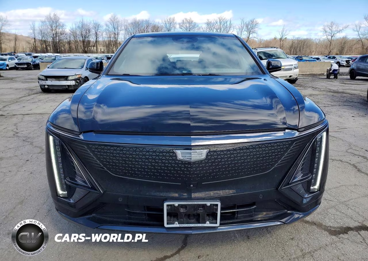2025 Cadillac Lyriq Sport VIN:1GYKPURL3SZ300309 - 5