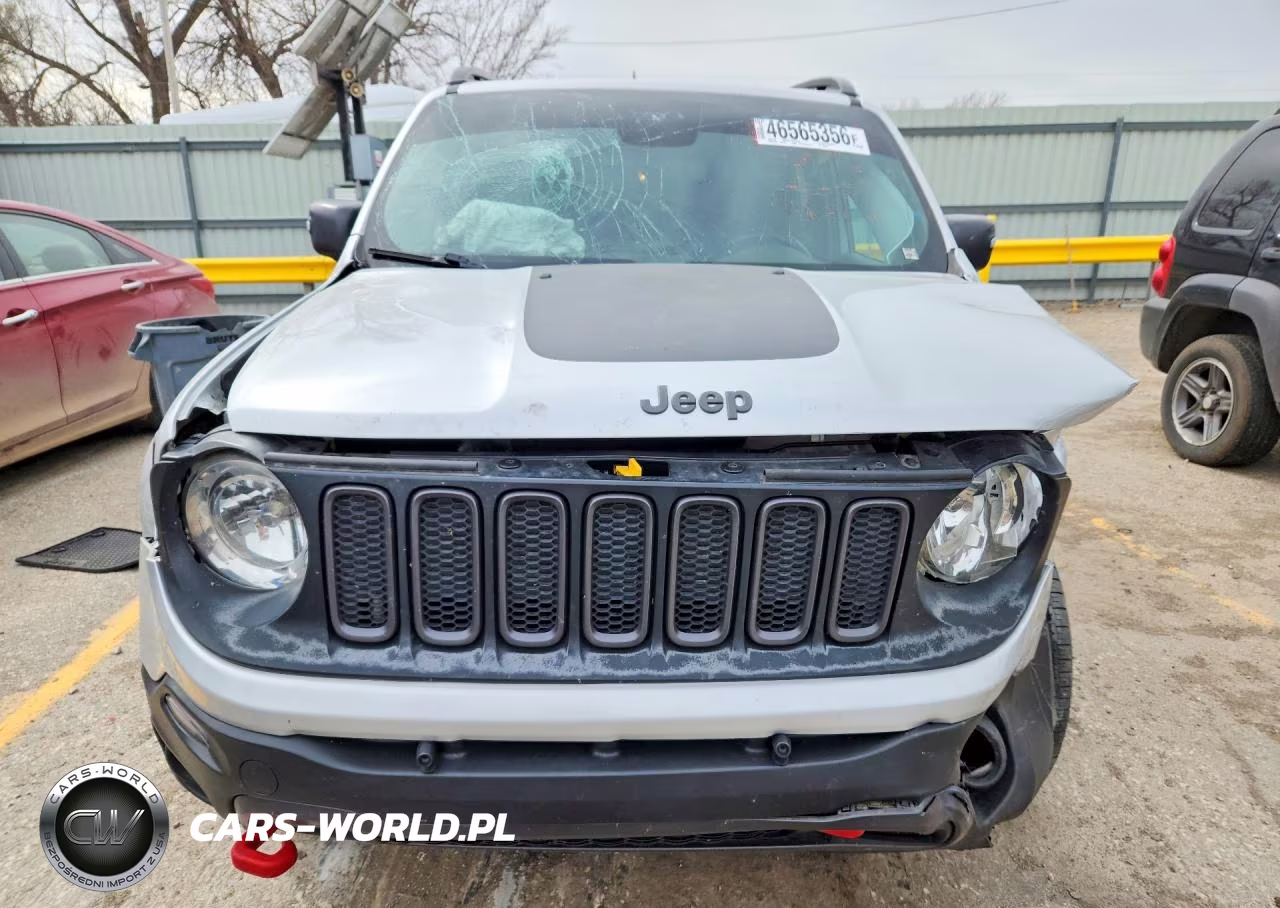 2017 Jeep Renegade Trailhawk VIN:ZACCJBCB9HPG30835 - 5