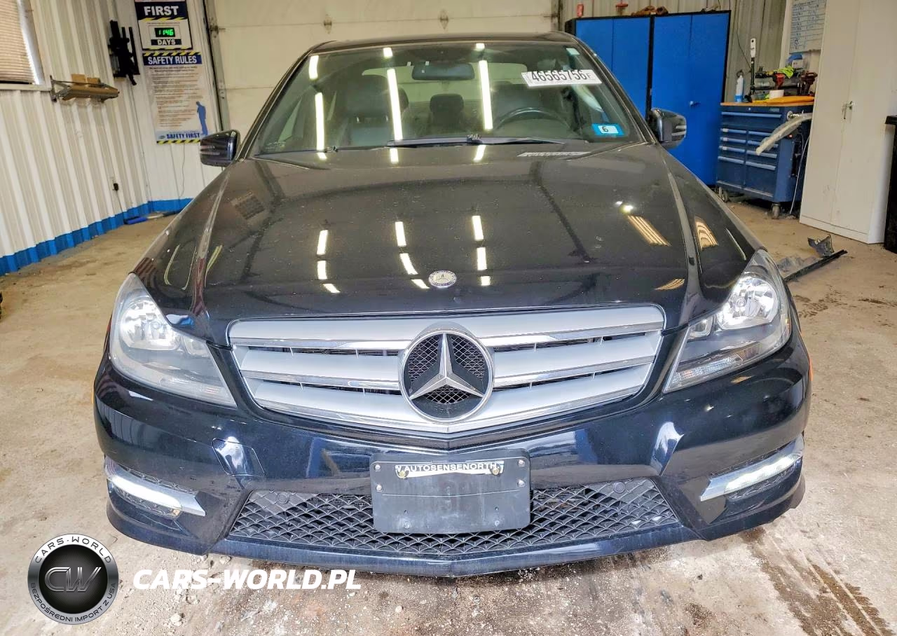 2012 Mercedes-Benz C 300 4Matic VIN:WDDGF8BB8CA708768 - 5