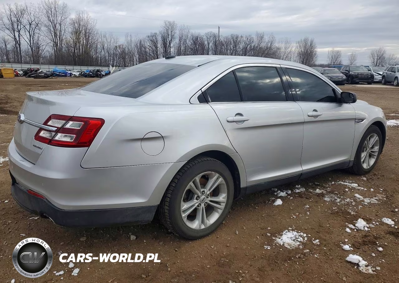 2018 Ford Taurus Se VIN:1FAHP2D89JG129797 - 3