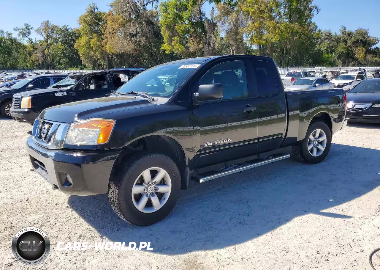 2012 Nissan Titan Sv