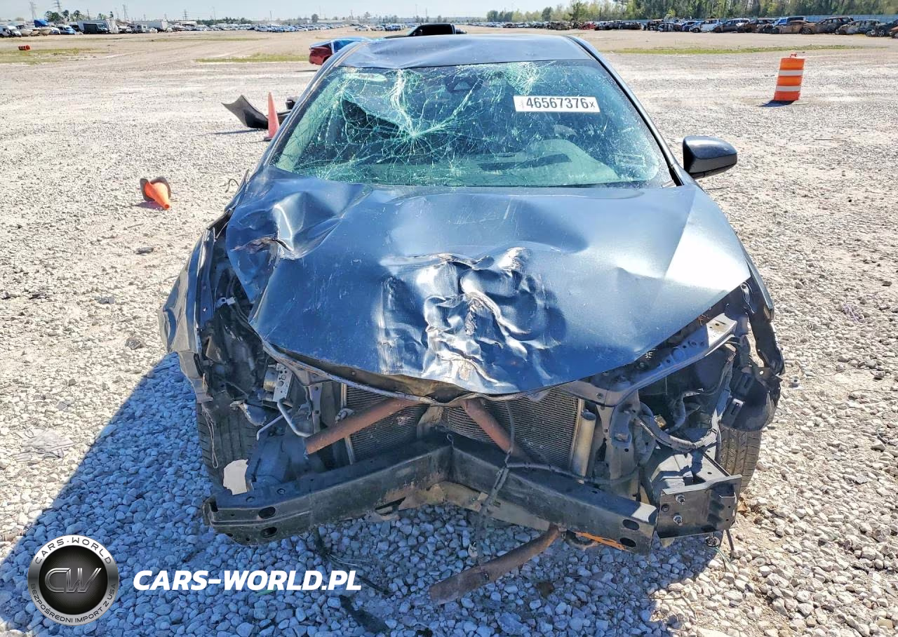 2017 Toyota Corolla Le VIN:5YFBURHE9HP695713 - 5
