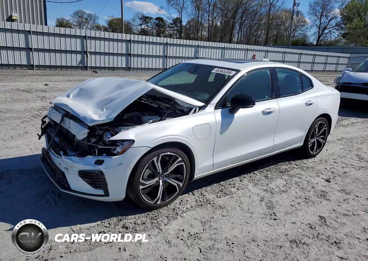 2023 Volvo S60 Plus