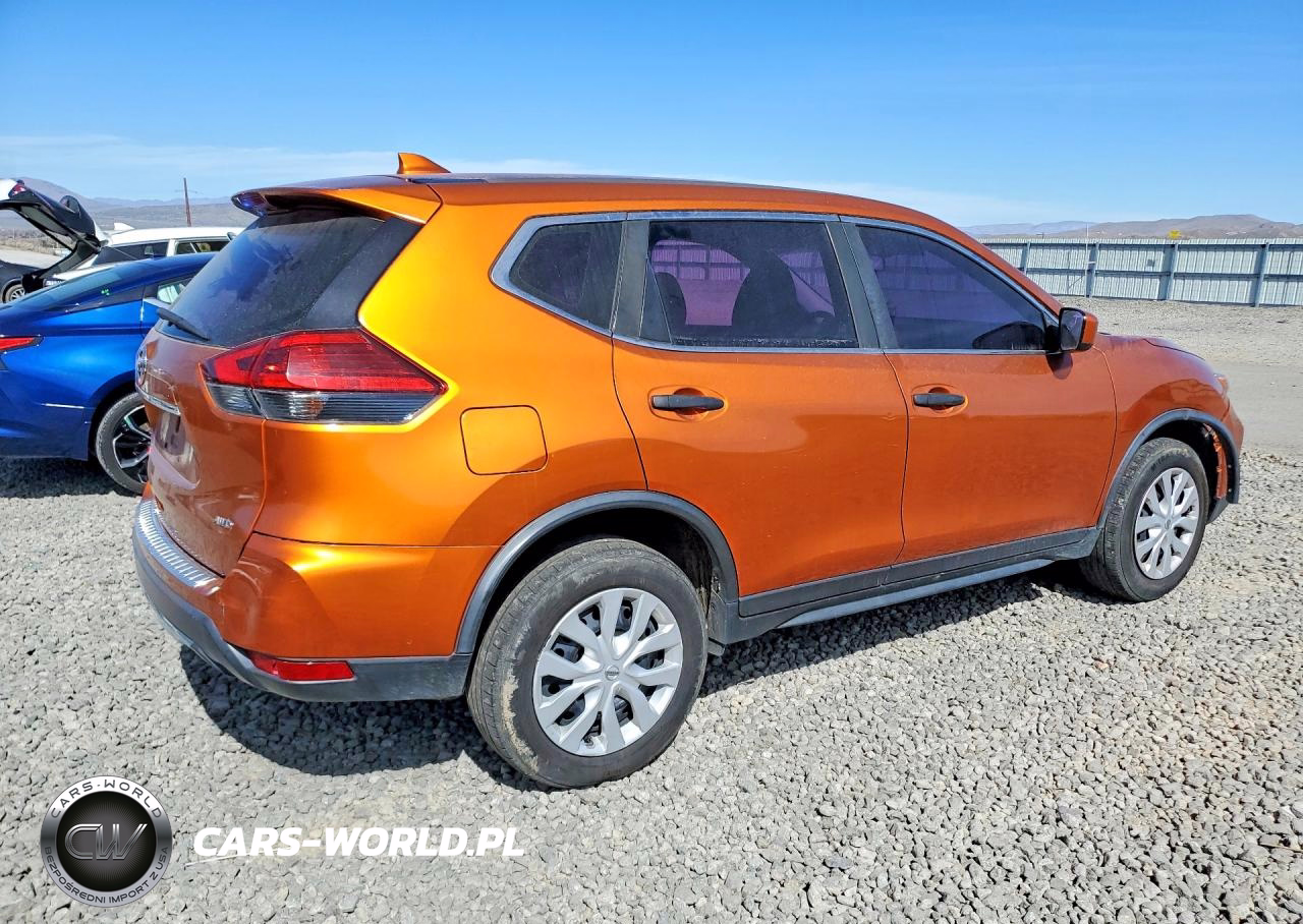 2017 Nissan Rogue S VIN:JN8AT2MV1HW002446 - 3