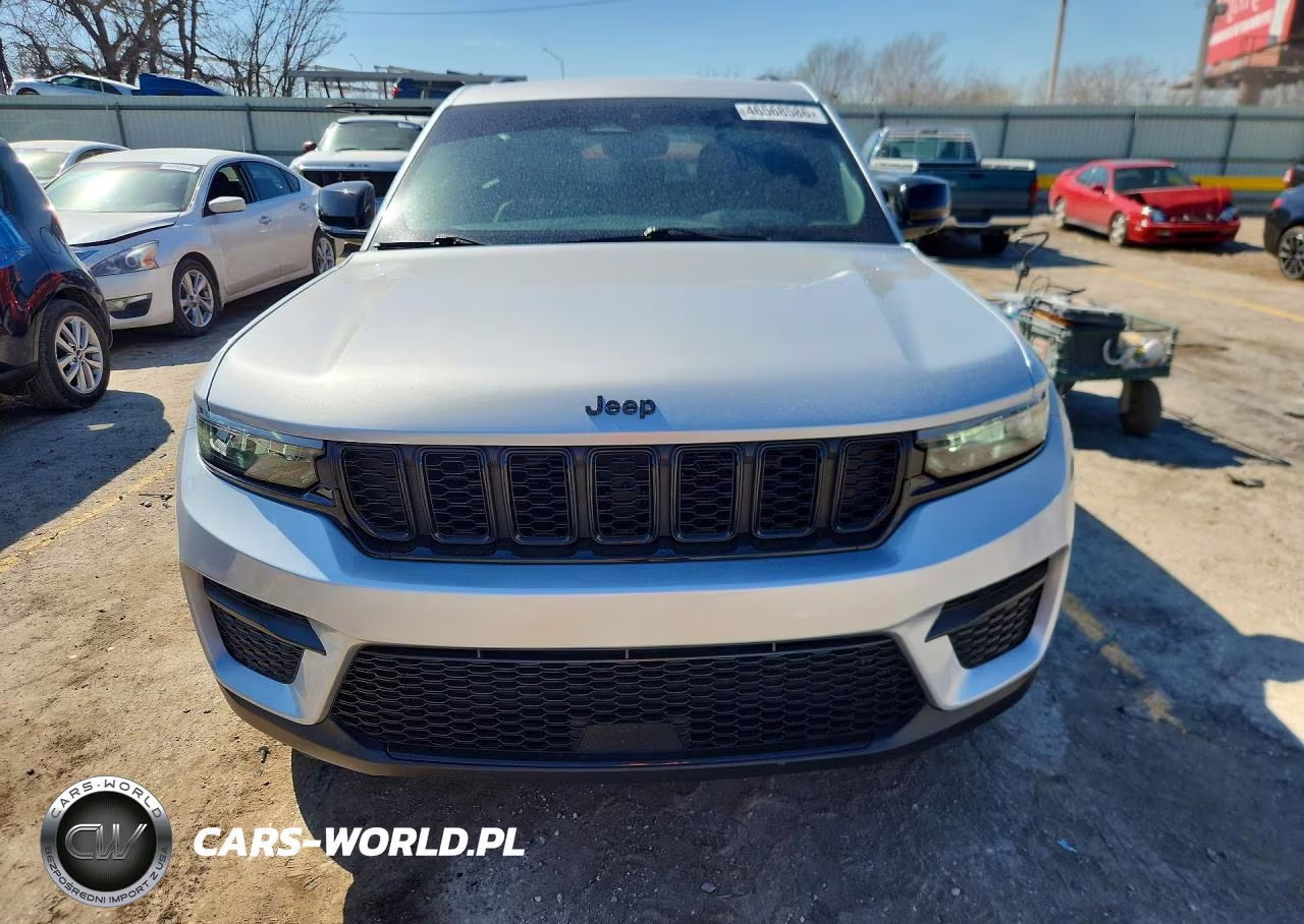 2022 Jeep Grand Cherokee Laredo VIN:1C4RJHAG9N8616609 - 5