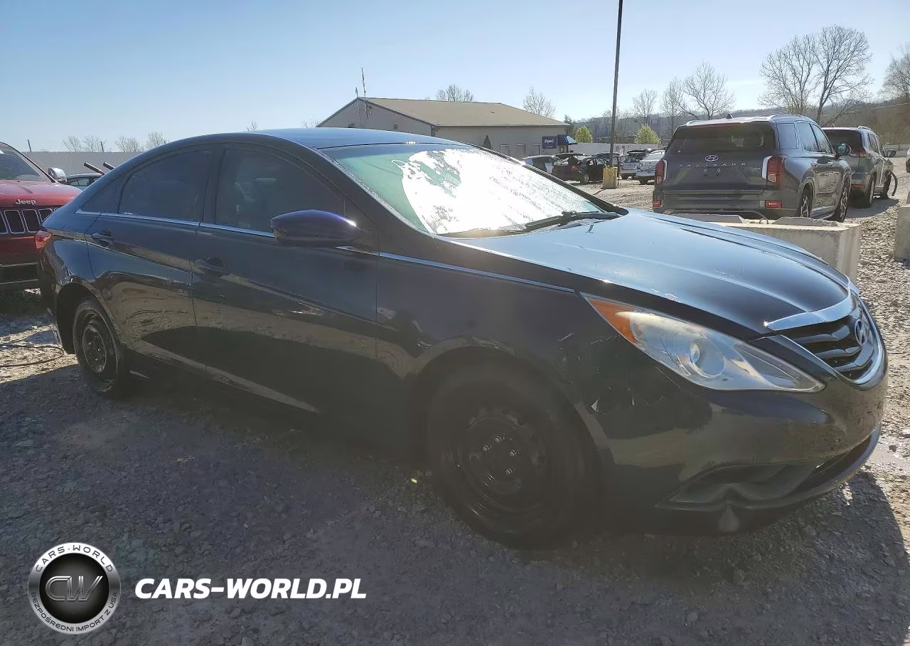 2013 Hyundai Sonata Gls VIN:5NPEB4AC8DH557392 - 4