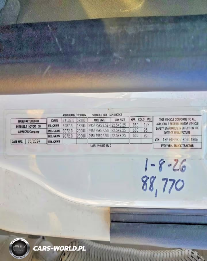 2025 Peterbilt 589 Semi Truck VIN:1XPED49X7SD704806 - 10