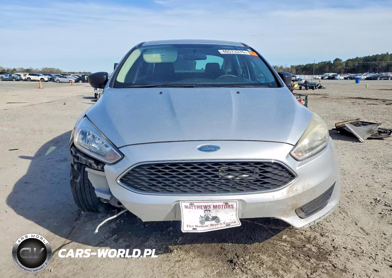 2018 Ford Focus S VIN:1FADP3E28JL300335 - 5