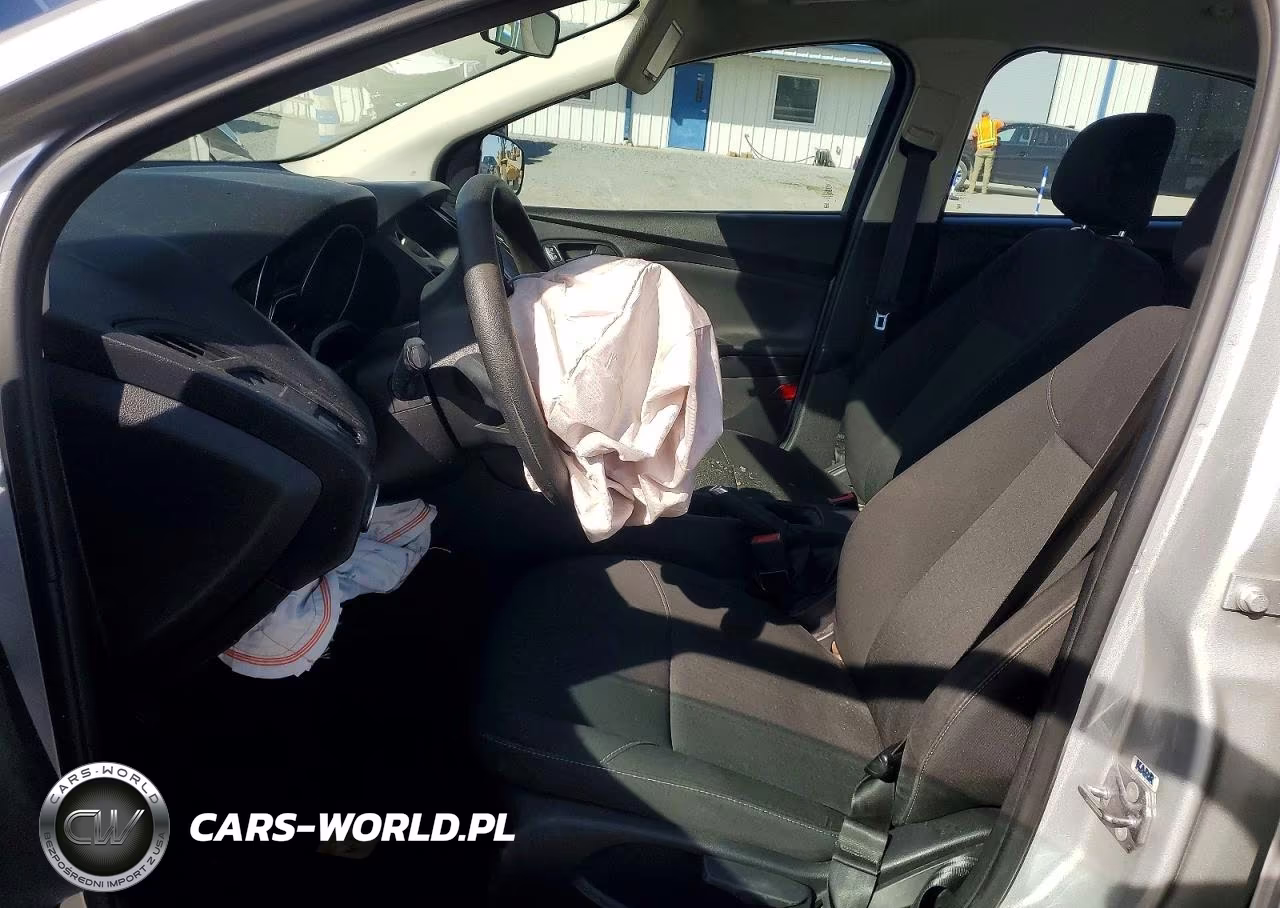 2018 Ford Focus S VIN:1FADP3E28JL300335 - 7