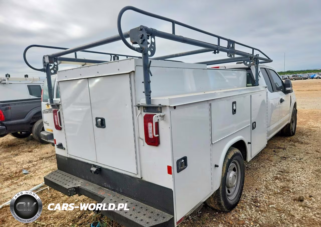 2020 Ford F350 Super Duty VIN:1FD7X3E6XLEE38388 - 3
