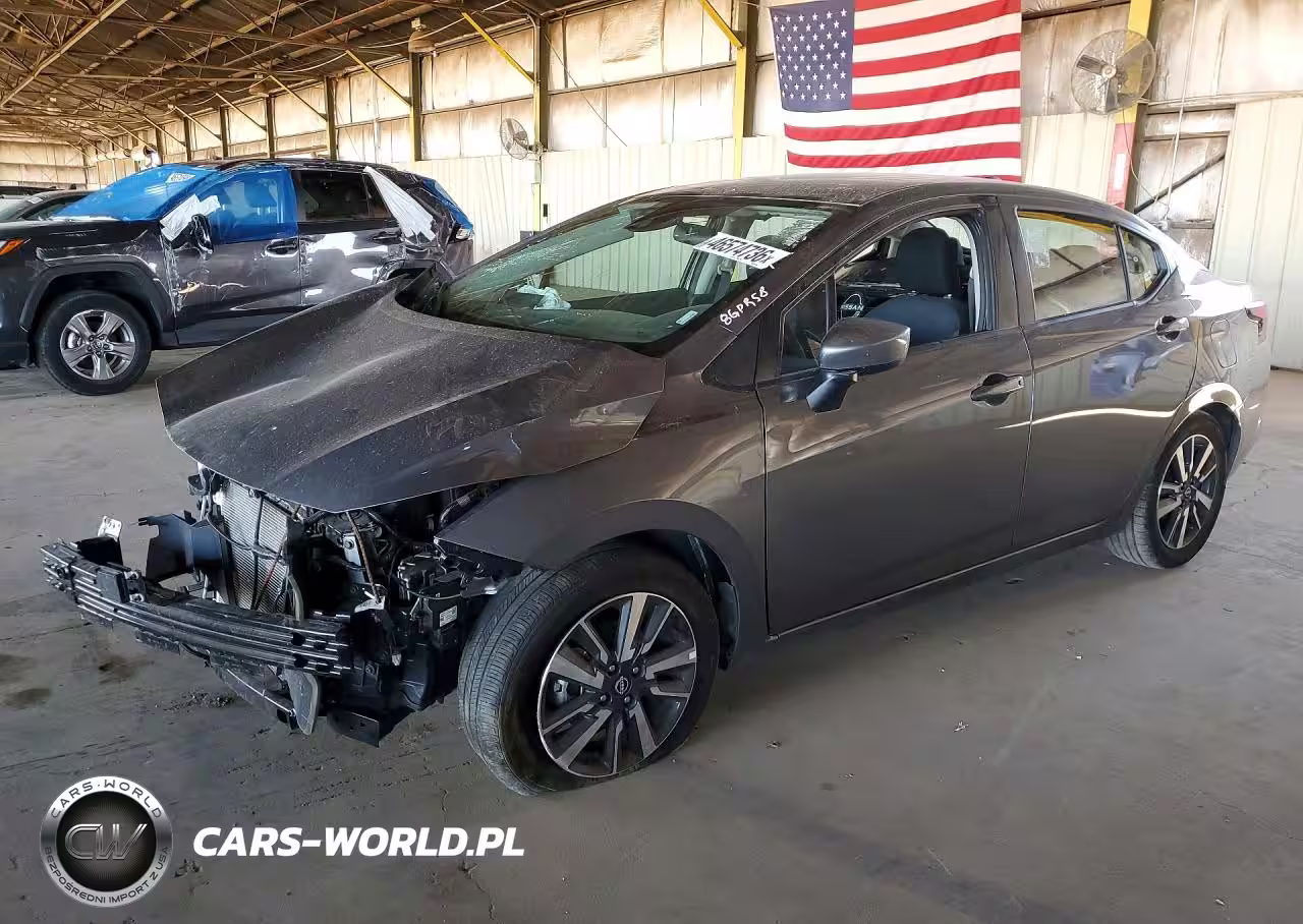 2025 Nissan Versa Sv