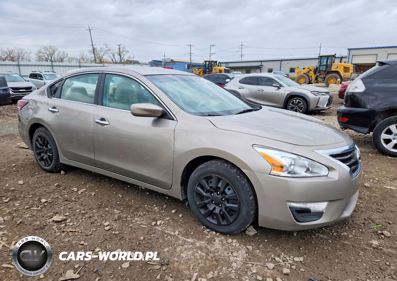2014 Nissan Altima 2.5 VIN:1N4AL3AP6EC121362 - 4