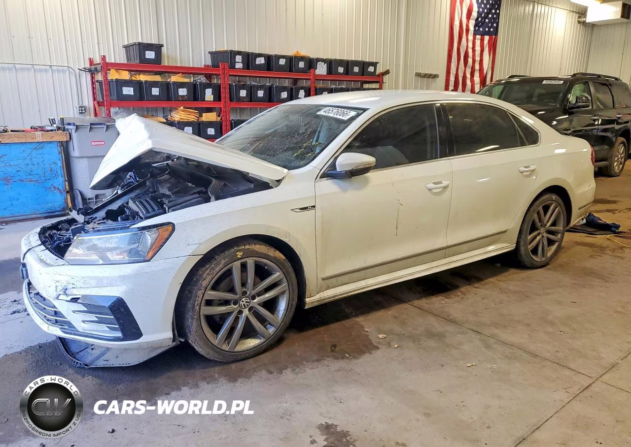 2017 Volkswagen Passat R-Line