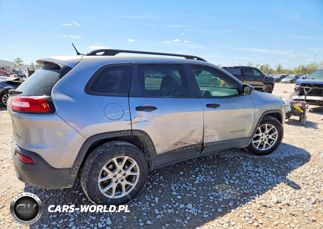 2015 Jeep Cherokee Sport VIN:1C4PJLAB2FW731127 - 3