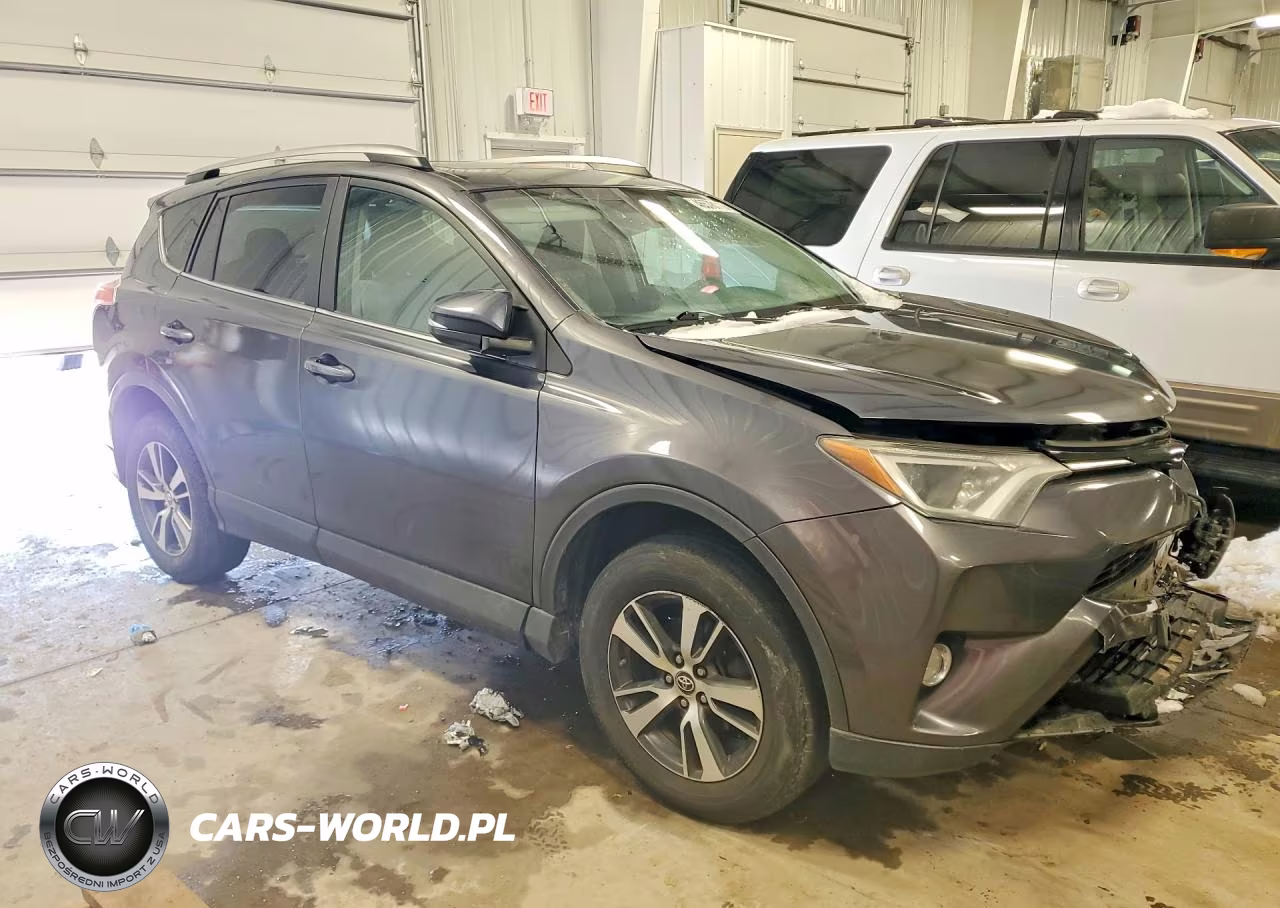 2018 Toyota Rav4 Xle VIN:2T3RFREV1JW854006 - 4
