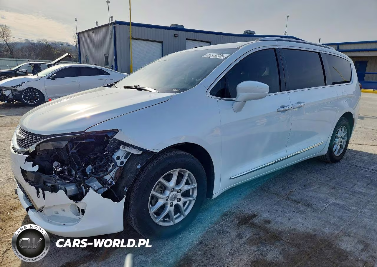 2020 Chrysler Pacifica Touring L