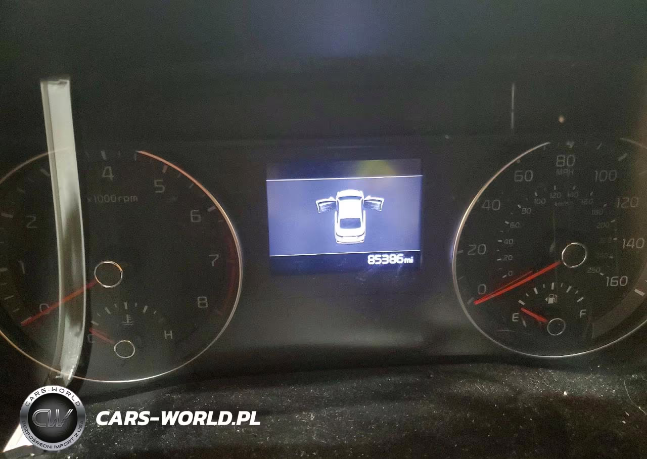 2019 Kia Forte Lxs VIN:3KPF24AD4KE030089 - 9