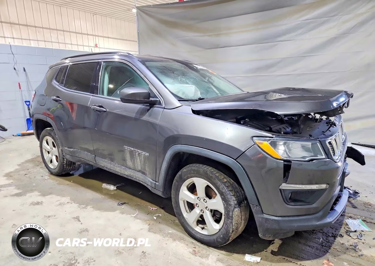 2019 Jeep Compass VIN:3C4NJDBB7KT683622 - 4