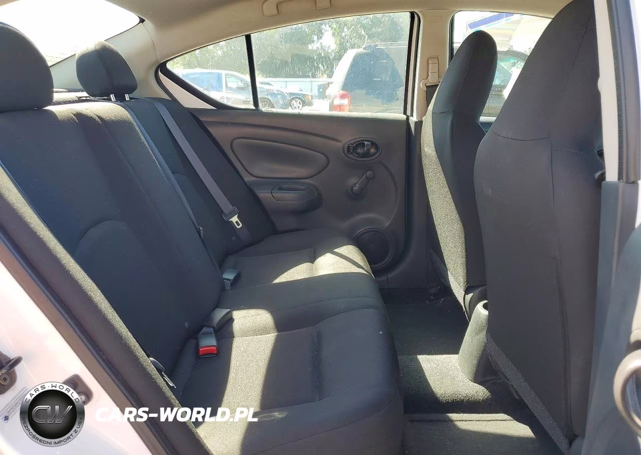 2016 Nissan Versa S VIN:3N1CN7AP9GL906361 - 10