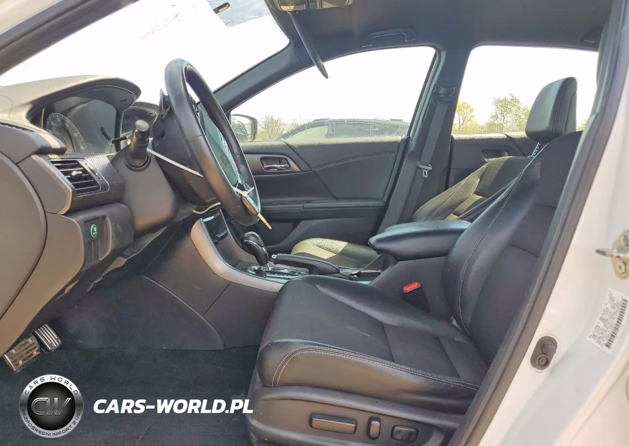 2016 Honda Accord Sport VIN:1HGCR2F5XGA049133 - 7