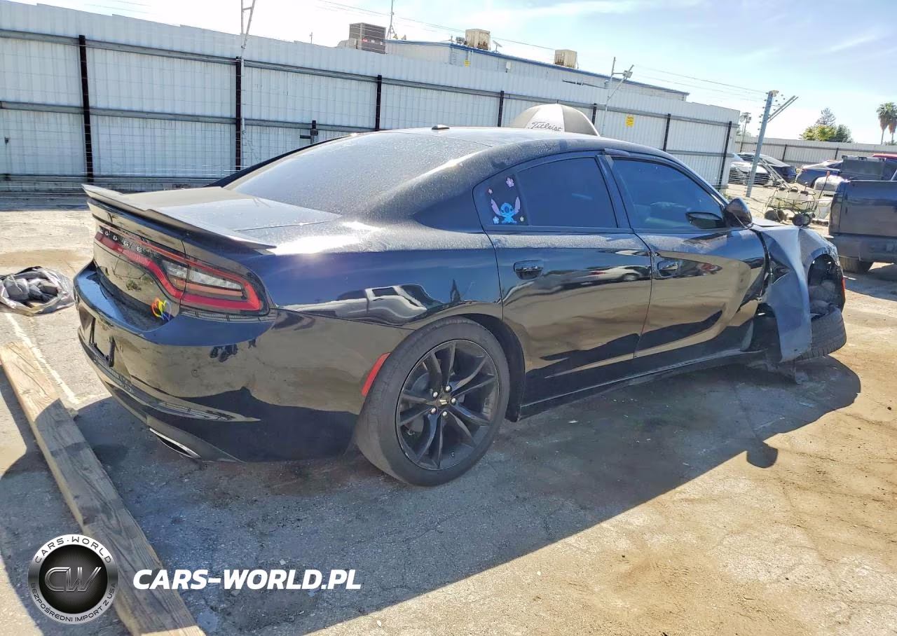 2018 Dodge Charger Sxt VIN:2C3CDXBG3JH290384 - 3