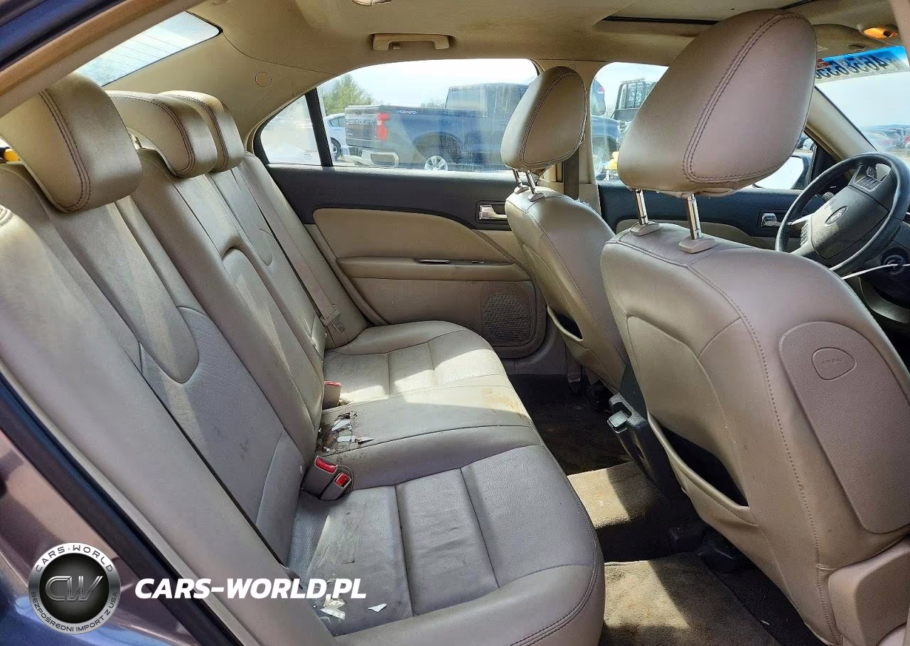 2010 Ford Fusion VIN:3FADP0L34AR228450 - 10