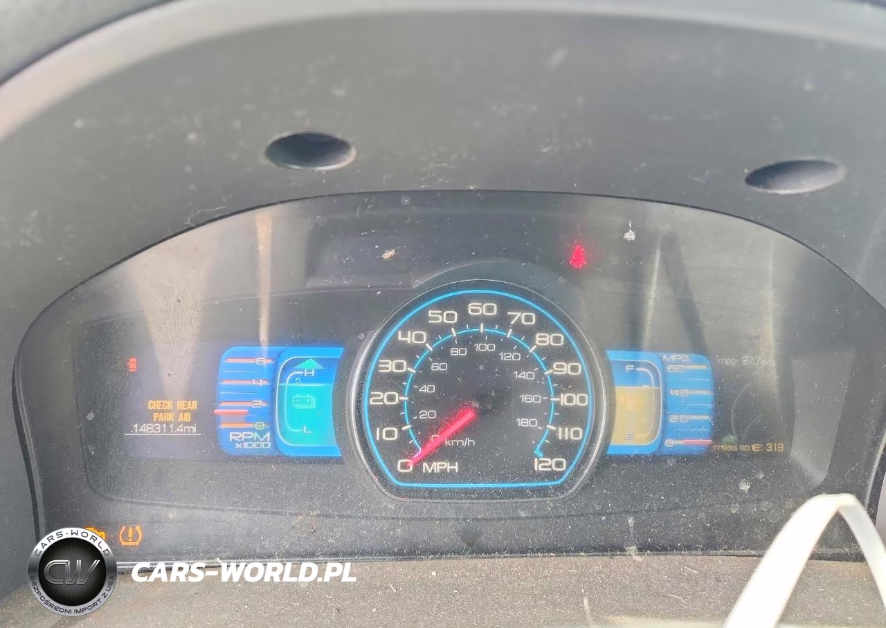 2010 Ford Fusion VIN:3FADP0L34AR228450 - 9