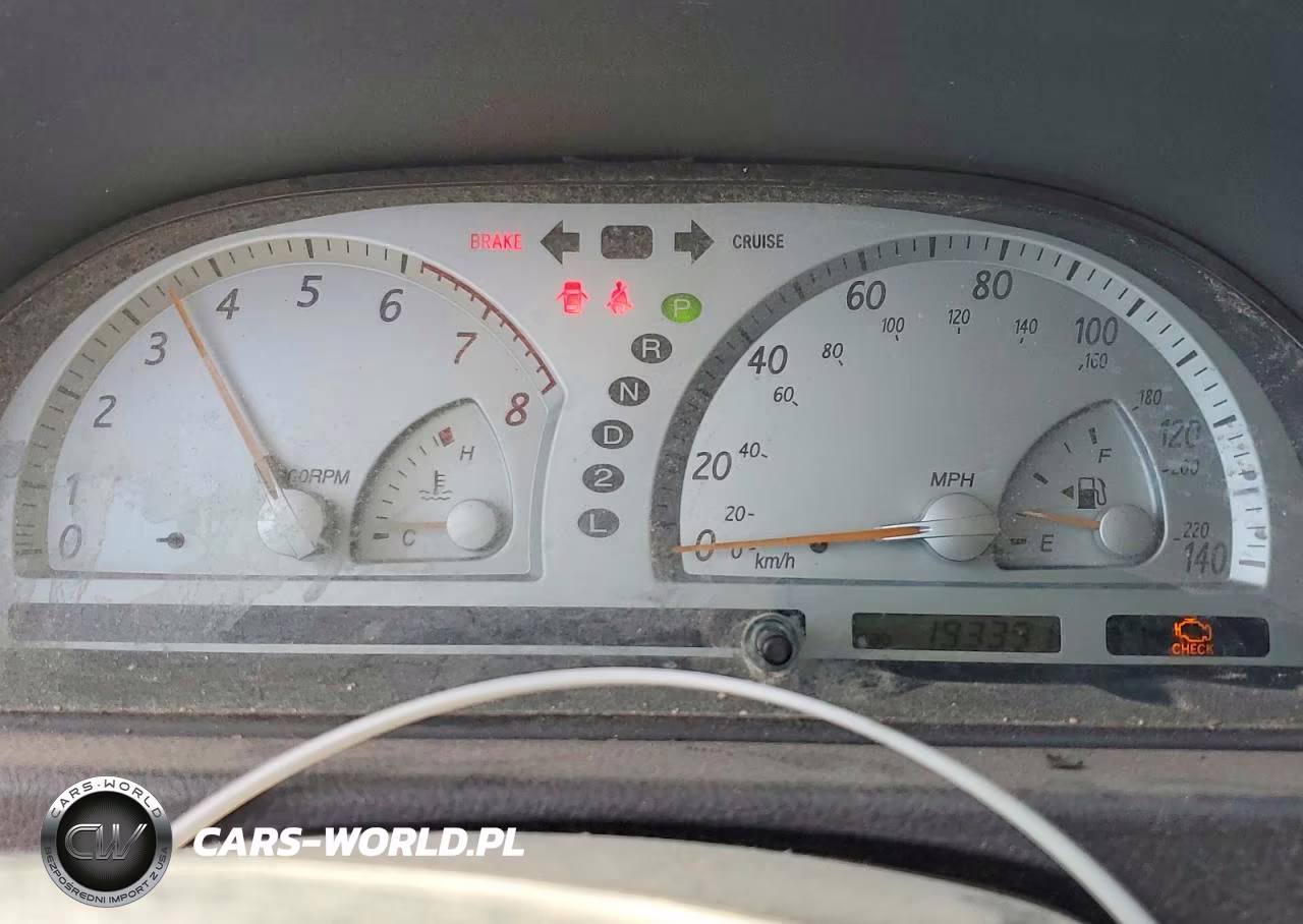 2004 Toyota Camry Se VIN:JTDBE32KX40296399 - 9