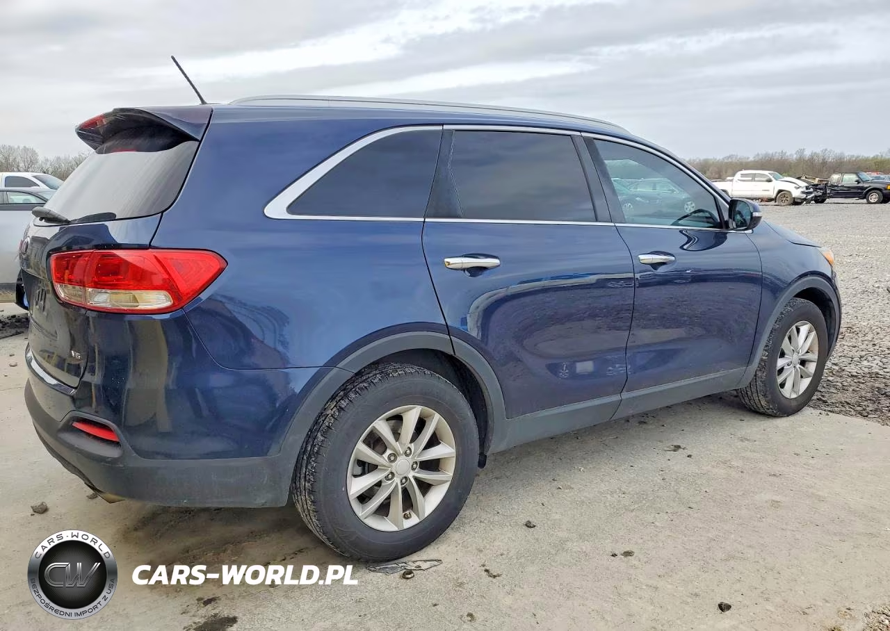 2017 Kia Sorento Lx V6 VIN:5XYPG4A58HG228569 - 3