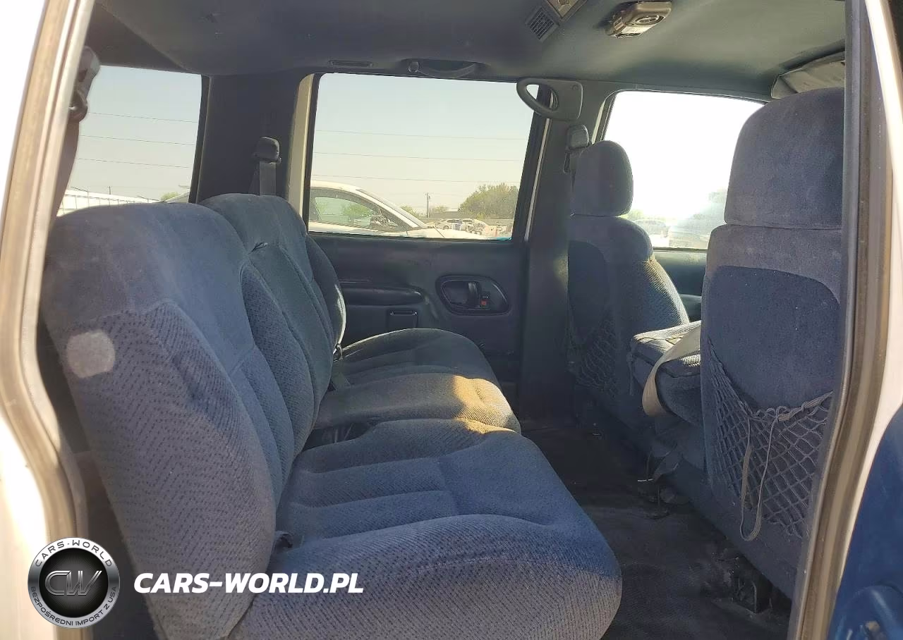 1999 Chevrolet Suburban C2500 VIN:3GNGC26R9XG250356 - 11