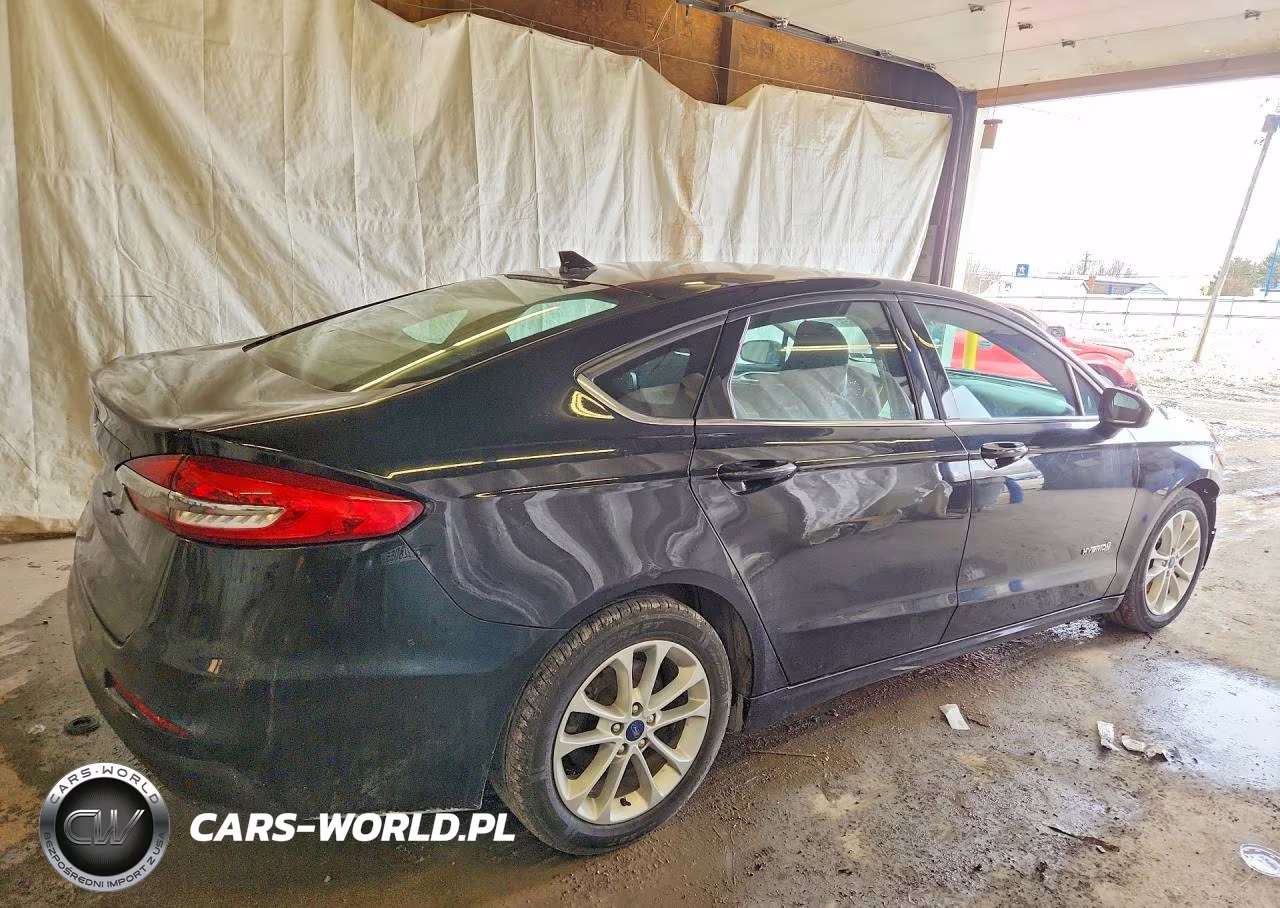 2019 Ford Fusion Se VIN:3FA6P0LU2KR108889 - 3