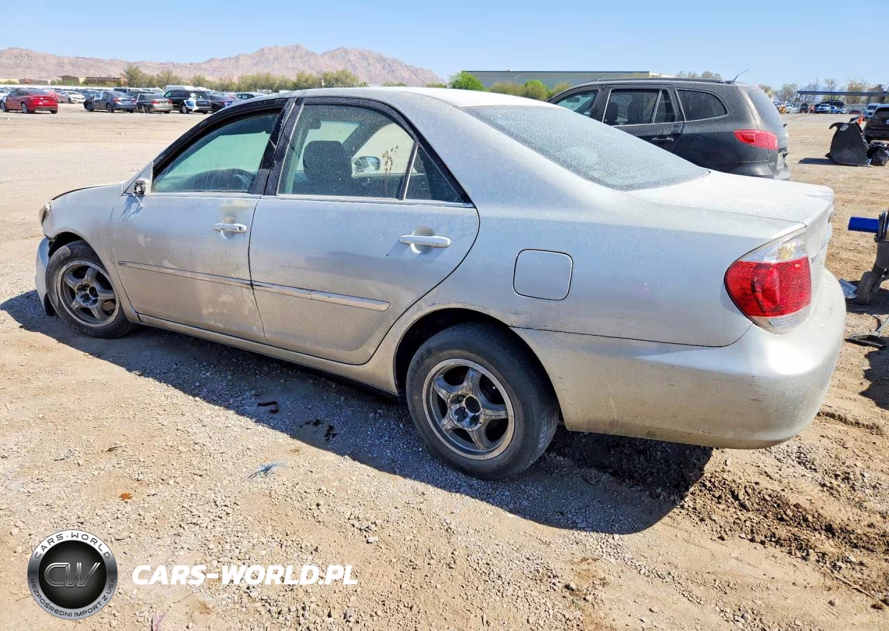 2005 Toyota Camry Le VIN:4T1BE32K75U950247 - 2